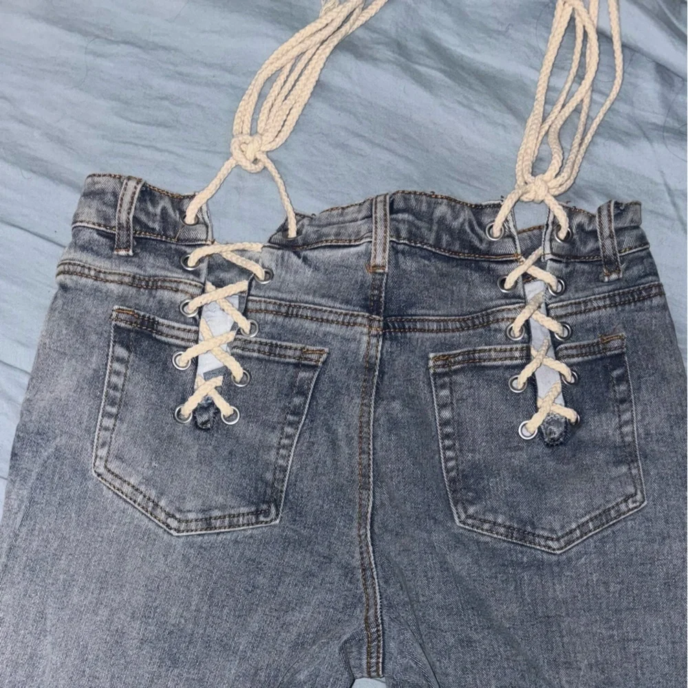 Lace-Up Denim Jeans - Picture 4 of 8